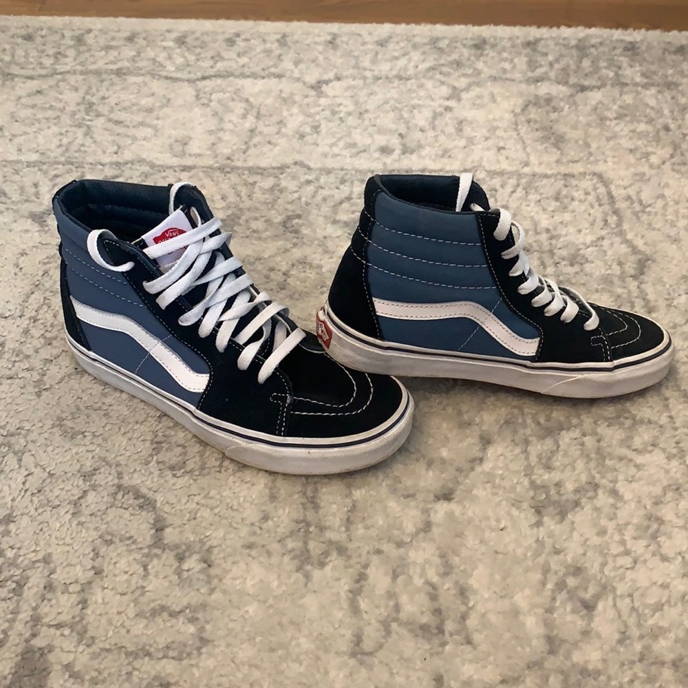 Van’s Sk8-Hi high top sneakers size 6.5 men’s 8 women’s navy blue